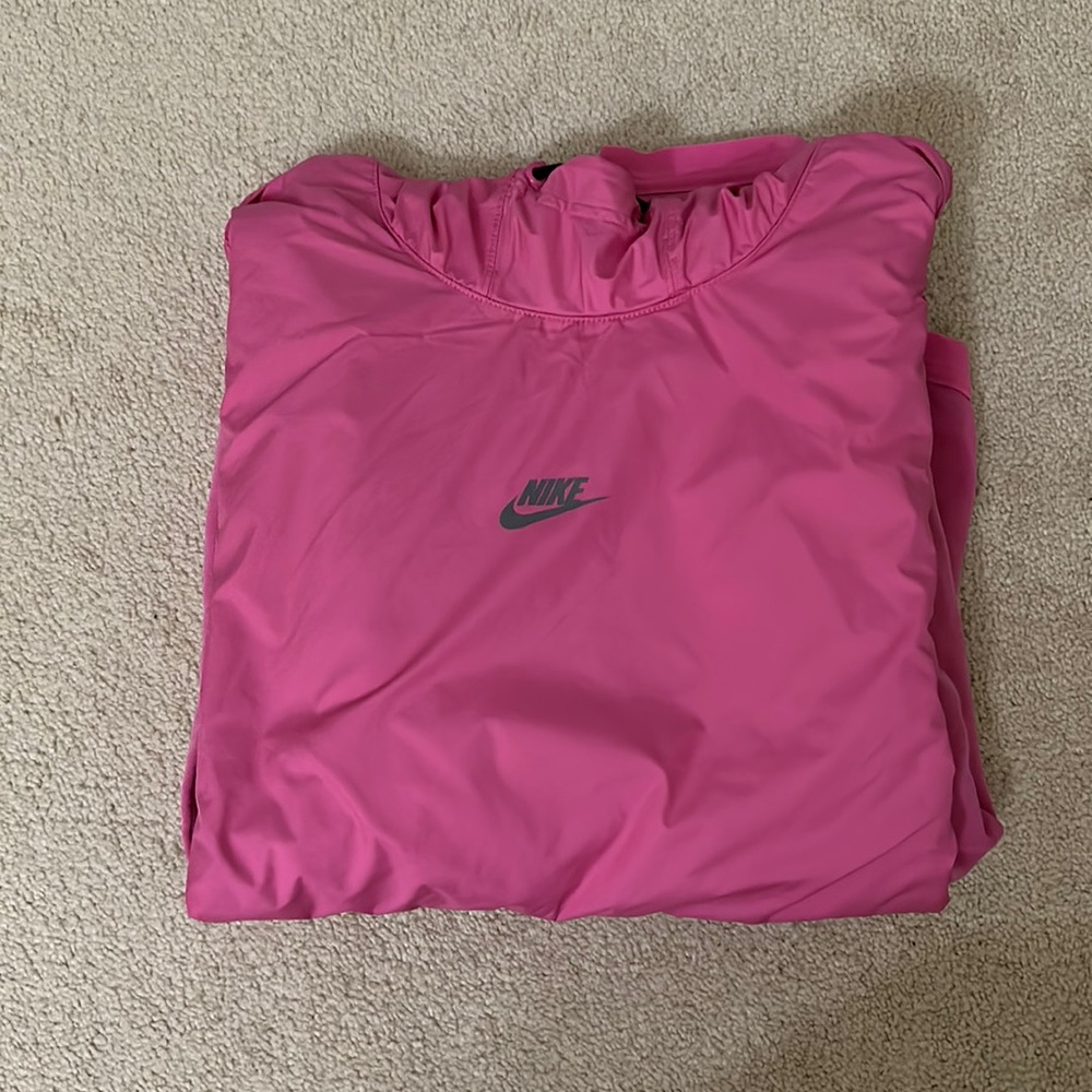 nike windbreaker hoodie